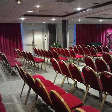 Mercure Le Port 4*