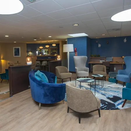 Mercure Le Port Hotel 4*
